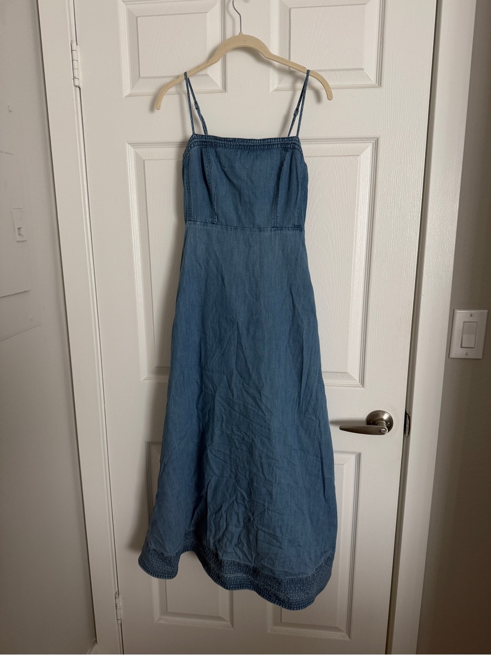 Tuckerneck | Chambray Rhea Maxi Dress - Picture 6 of 12